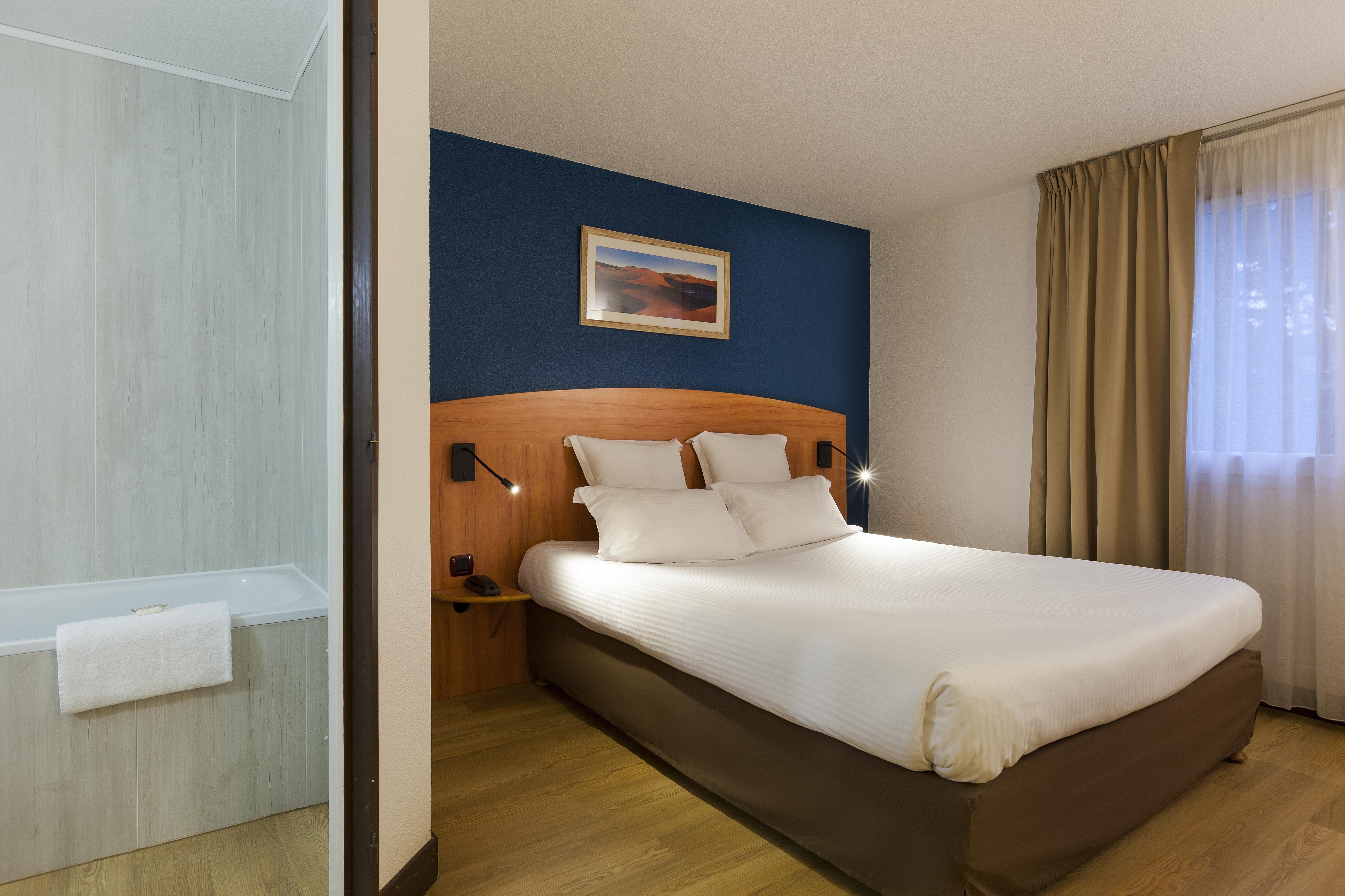 คอมฟอร์ต โฮเต็ล เอฟเรอ Hotel เอเวรอ ภายนอก รูปภาพ