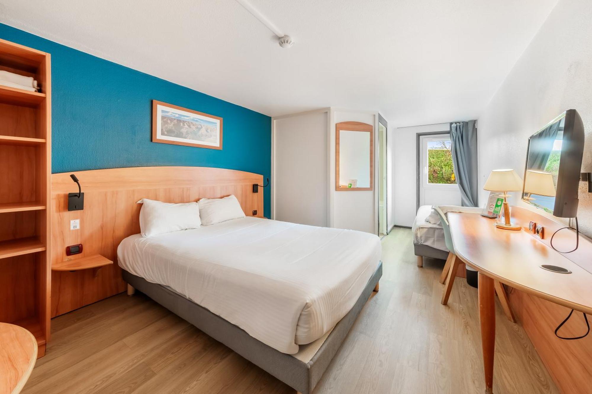 คอมฟอร์ต โฮเต็ล เอฟเรอ Hotel เอเวรอ ภายนอก รูปภาพ